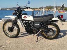 YAMAHA  XT500 