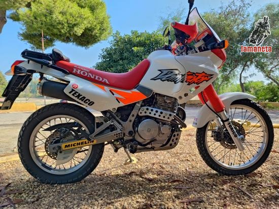 HONDA NX 650 DOMINATOR  -  650 cc