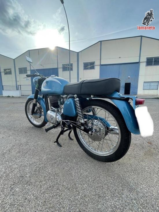 HV agusta  Agusta  -  260 cc