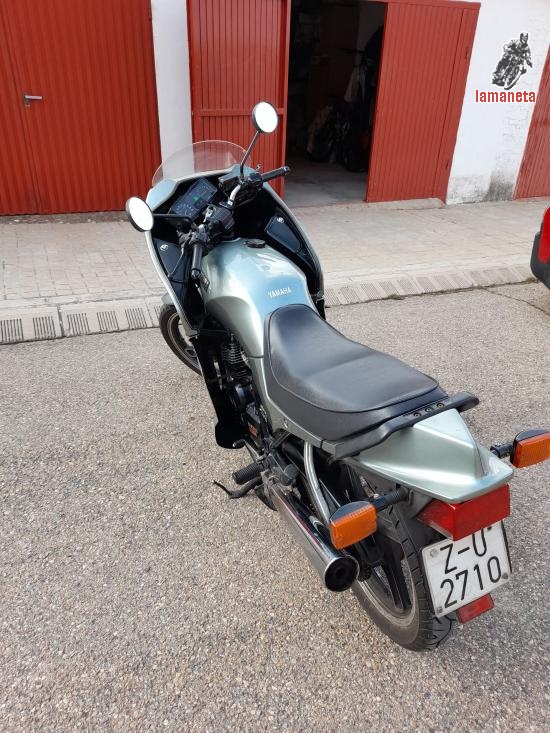 YAMAHA XS  -  400 cc