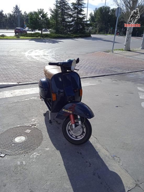 vespa P200E  -  200 cc