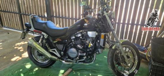 Honda  Magna V65 VF1100C  -  1100 cc