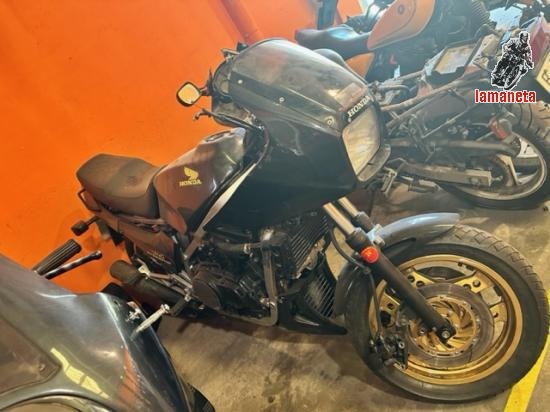 honda vf 750 f interceptor   -  750 cc
