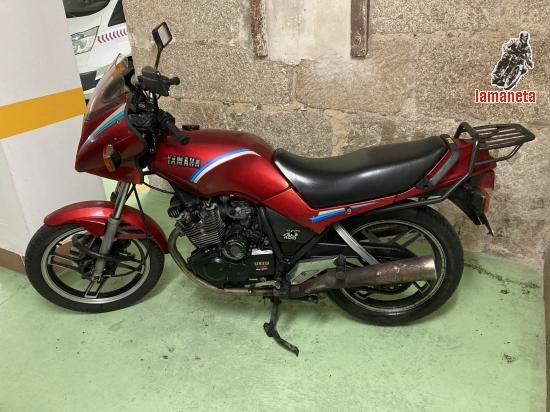 YAMAHA XS400  -  400 cc