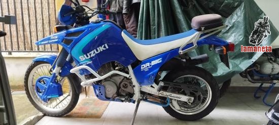 Suzuki DR750  -  750 cc