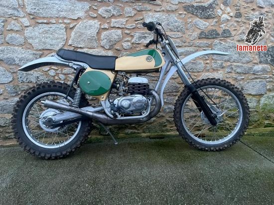 BULTACO GOLD MEDAL  -  250 cc