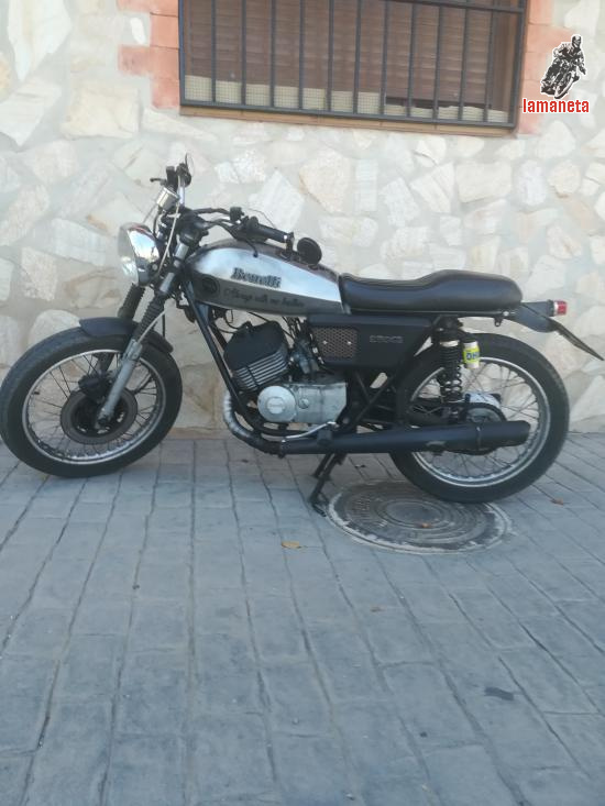 Benelli  250 2c   -  250 cc
