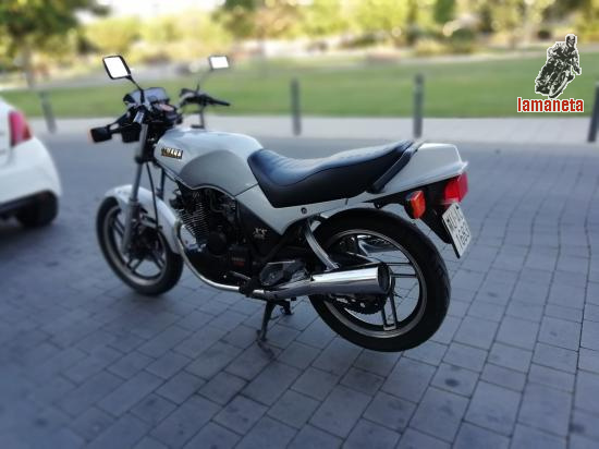 yamaha xs 400  -  400 cc
