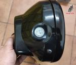 Faro cafe racer. Lleva incluidos los intermitentes en la óptica. Es nuevo a estrenar. 