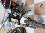 Vendo horquilla completa y tija todo en perfecto estado. <br>adaptada en los anos 80 a un chasis de Triumph de los anos 60 <br> de