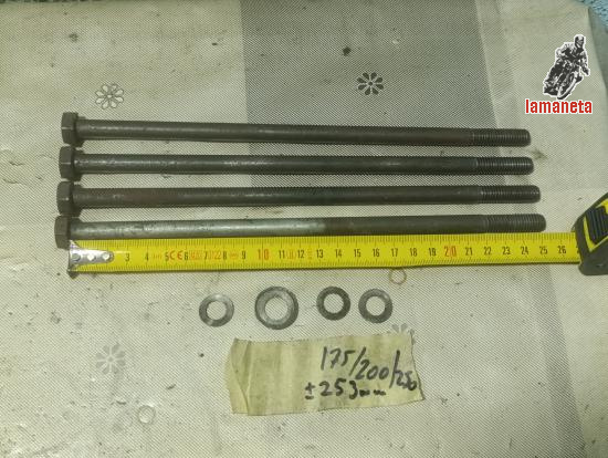Conjunto de 4 pernos o esparragos...