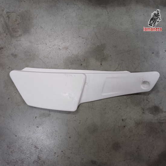 Lateral dcha. puch condor 3  tapa...