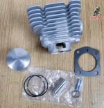 Conjunto de cilindro para Mobylette. <br>Piston 2 segmentos 47mm de diametro. <br>Bulon 12mm con clips. <br>Junta de culata. <br><