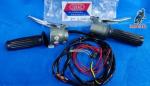 Conjunto de punos originales de la marca Ideal para ciclomotores clasicos. Fabricados en Espana. <br>Conmutador con cableado. <br>
