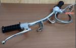 Manillarpleto para Derbi 4V. <br>Mandos marca Ideal originales. <br>Material nuevo de antiguo stock. <br><br>Derbi GT 4V <br>Derbi