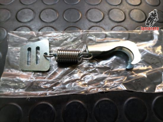 Gancho para deposito de gasolina...