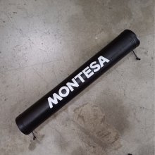 Protector Manillar Montesa NEGRO Antiguas  Protector de manillar de MONTESA en color NEGRO, con tipografia antigua en color BLANCO
