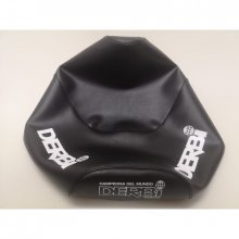 derbi variant sport R funda de asiento negra con logo blanco  