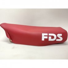 Funda Asiento Derbi FDS ROJA  SERIGRAFIADO  Funda de asiento para Derbi FDS en color ROJO, realizada con los mejores materiales. F
