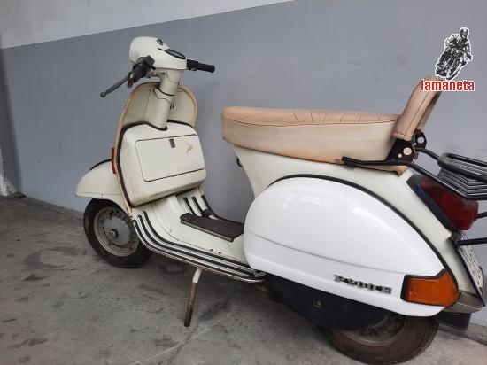 Vespa Iris