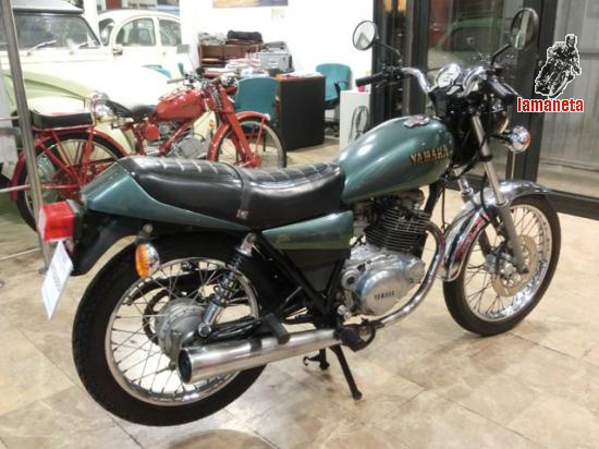 YAMAHA SR 250
