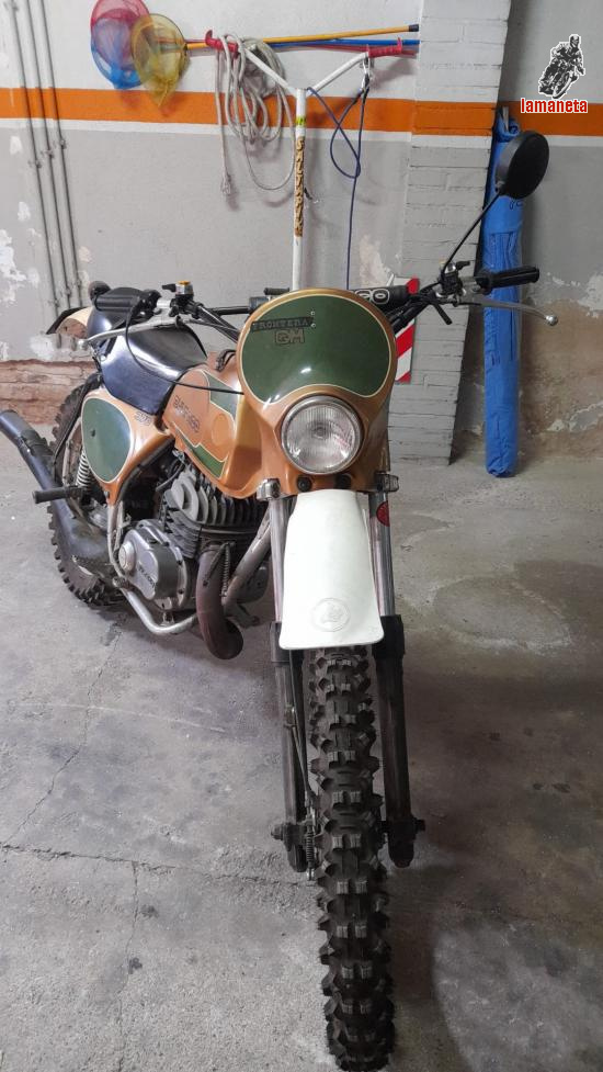 Bultaco Frontera 370 gold medal
