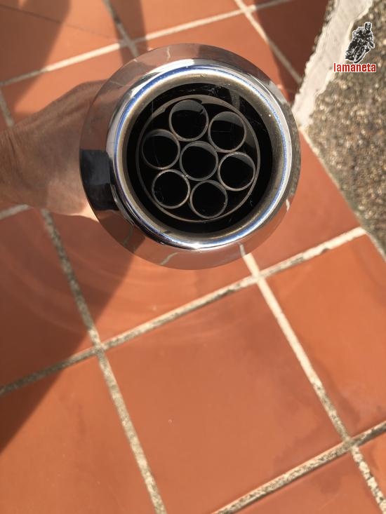 Escape Ducati monocilíndrica