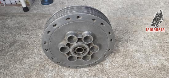 se vende buje de sanglas 400