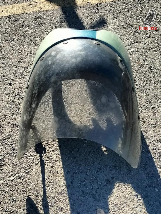 Vendo cúpula marca Puig para moto de carretera. Se podía a