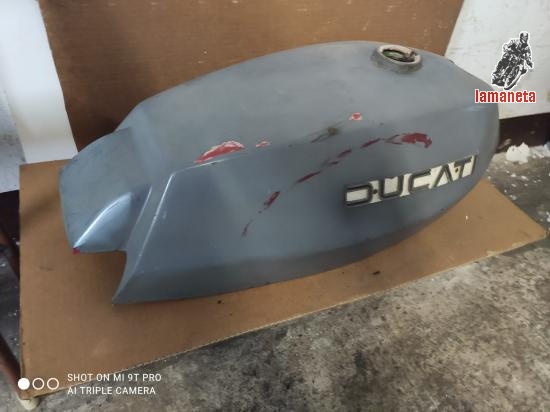 Vendo deposito y asiento con base o colín de ducati 500 Des