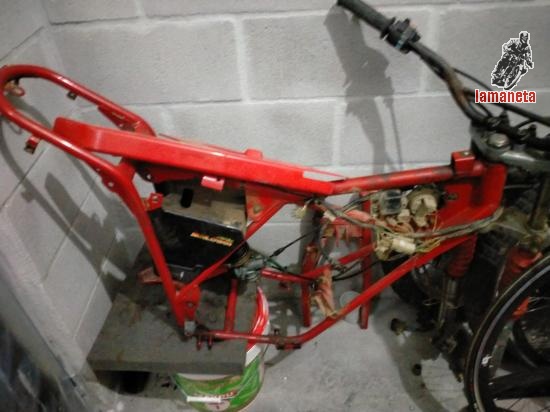 Derbi sabanah esta totalmente desmontada. . pero completa Do