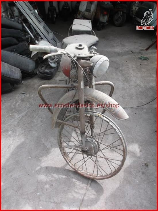 Motocicleta de la marca Guzzi, modelo 73 Cardelino, no tiene