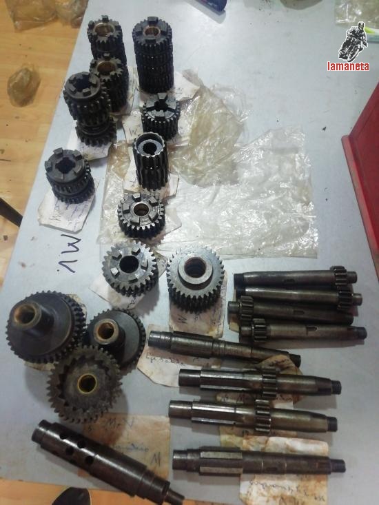ejes piñones etc. vespa bultaco iso ossa montesa clua mv v