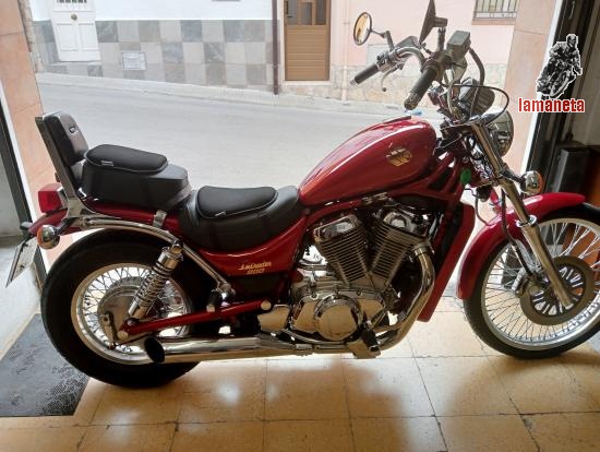 Suzuki Intruder800 año94, tlf. 650464982. 