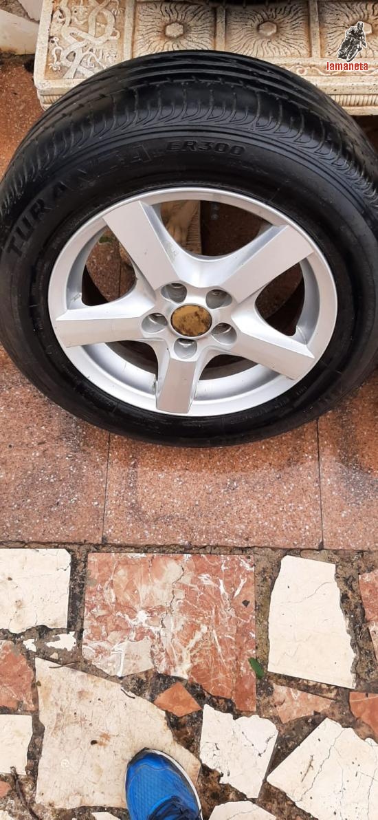 Vendo llantas de aleacion coche de15, tornillos 5×100, los