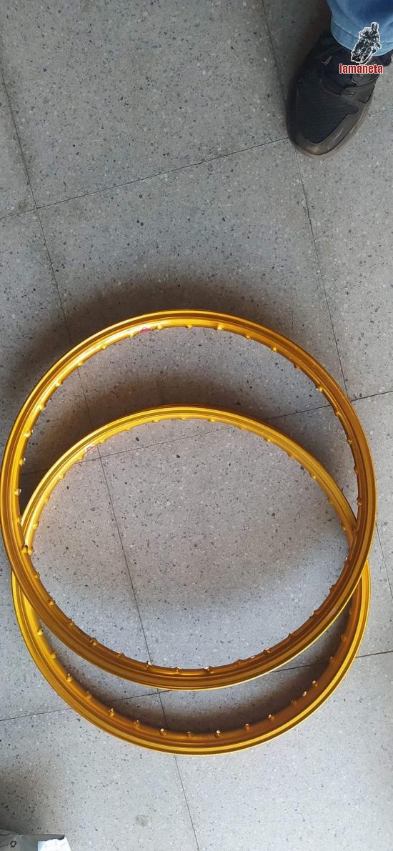 Llantas de  18  y de 21  doradas  nuevas  en varias medidas 