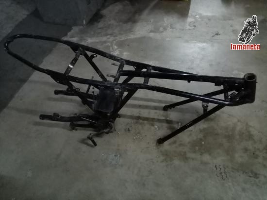 Vendo chasis completo con basculante y original de Ducati 75
