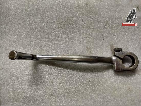 Palanca arranque Derbi. Contesto whatsapp. 