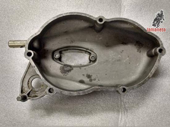 Tapa motor lado embrague Ducati 49. Contesto whatsapp