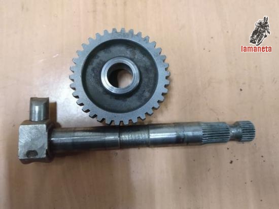 Eje arranque Rieju Jaca. Contesto whatsapp. 