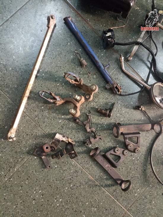 Suzuki DR 600 despiece vario, consultar