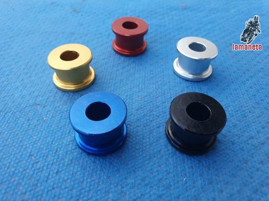 Separador del soporte de culata al bastidor de las Honda TLR