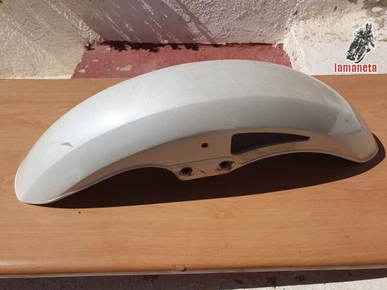 Guardabarros delantero de Honda CBF 750F pero puede vales pa