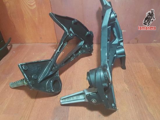 juego de estriveras con soporte del pasajero de  la kawasaki