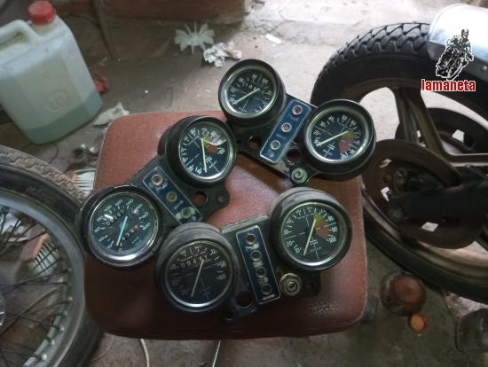 Ducati cuentakilometros cuentarevoluciones , en buen uso .