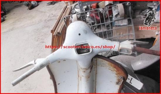 Manillar de Vespa 125 y 150 de faro redondo, es de segunda m