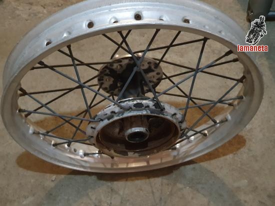 Rueda trasera de Derbi 74, vale para todos los modelos, la l