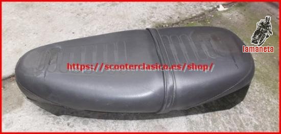 Asiento de segunda mano de la Vespa FL, en buen estado, con