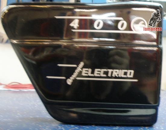 Vendo tapas laterales de Sanglas 400 fibra en perfecto estad