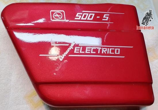 Vendo tapas laterales de Sanglas 500 S, como nuevas, pintada